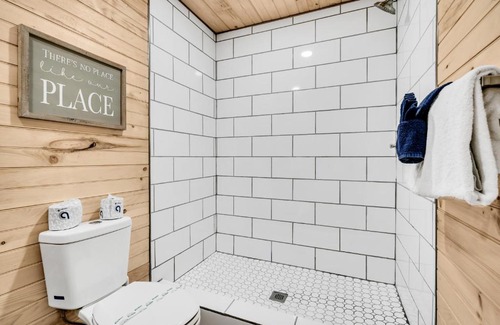 Cosby House | The Cottage At Greenbriar Creek - Pickleball Court, Creek, WIFI, Mountain Views, Starting at 79"