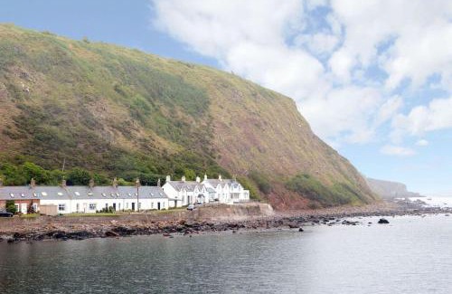 Burnmouth House | The Cottage By The Sea, Scotland
