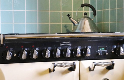 Knaresborough Cottage | THE COTTAGE, family friendly, with open fire in Knaresborough