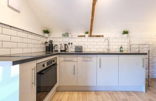 Little Stoke House | The Cottage- Hopewell