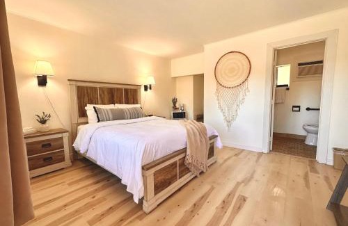 Mount Shasta Hotel | The Cottage Inn at Mount Shasta