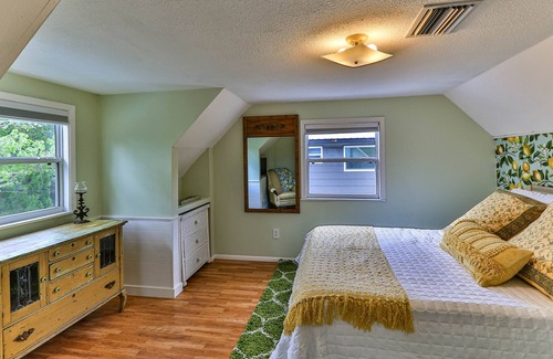 Homosassa Cottage | The Cottage on the Creek 3brm with kayaks