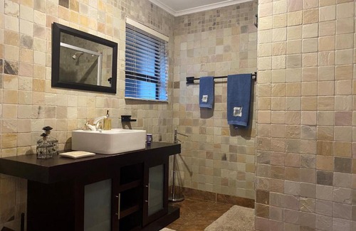 Elgin Apartment | The Cottage