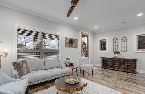 Rogers House | The Country Cottage - Half Mile From Railyard Bike Park