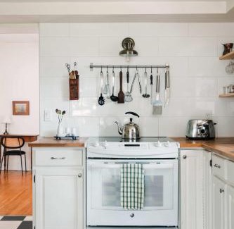 Prince Edward House | The County Queen - Historic Home in Picton