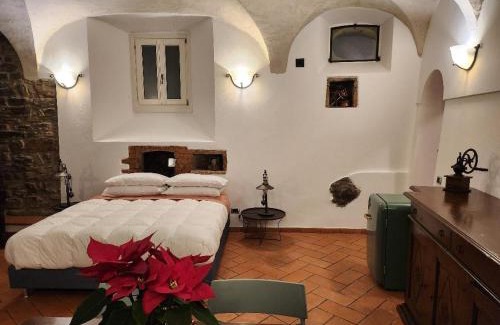 Garlate Apartment | The courtyard of the 6 arches