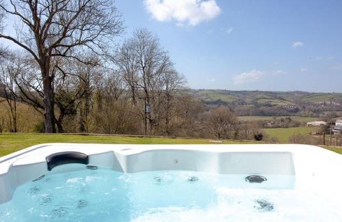 Tiverton House | The Cow Shed