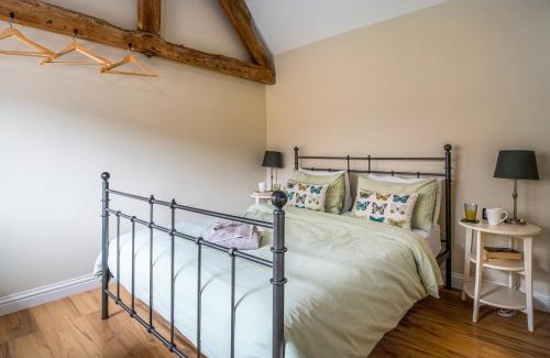 Kenilworth House | The Cow Shed, Kenilworth, Sleeps 2