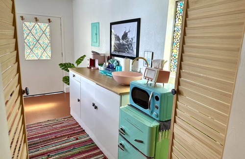 Page House | The Cowgirl Cabana. A private, gated bungalow.