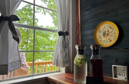 Siloam Springs Apartment | The Cozy Coop