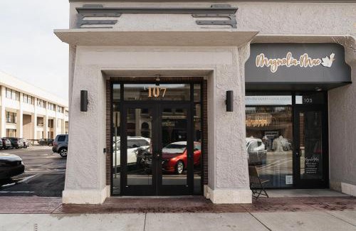 Troy Apartment | The Cozy Corner - Downtown Troy