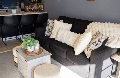 Gilford Condo | The Cozy Cove – Perfect for Couples & Friends