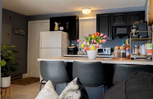 Gilford Condo | The Cozy Cove – Perfect for Couples & Friends