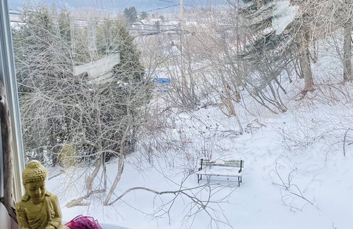 L'Anse-Saint-Jean Apartment | The cozy fjord view spot for families