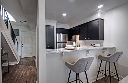 Fondren Apartment | The Cozy Fondren Loft