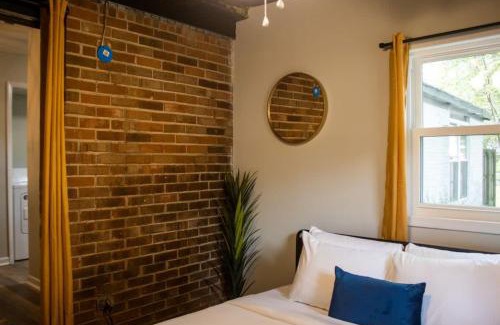 Huntsville House | The Cozy Getaway Grill & Roku at Your Convenience!