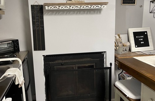 Wallenpaupauk Lake Estates Cottage | The Cozy Inn w/wood burning fireplace