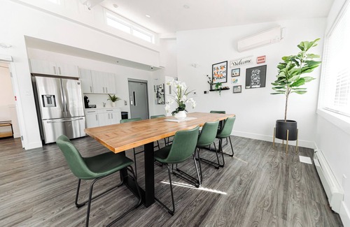 Regina House | The Cozy Nook Inn