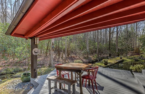 Morganton Cabin | The Creek Retreat by Escape to Blue Ridge