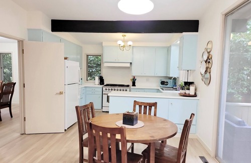 Corvallis House | The Crest House- a forested retreat