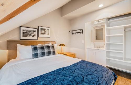 Whistler Village Apartment | The Crest, Spacious, Central Condo, Free Parking