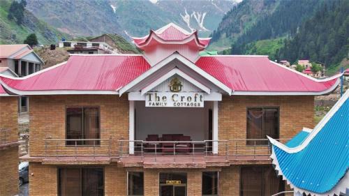 Kohistan Hotel | The Croft Family Cottages