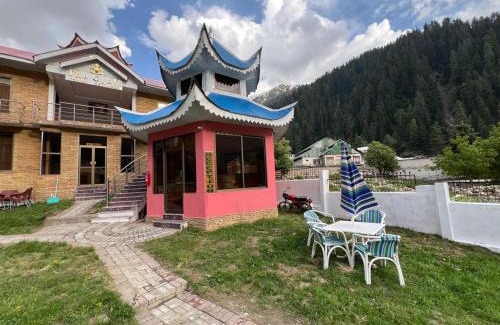 Kohistan Hotel | The Croft Family Cottages