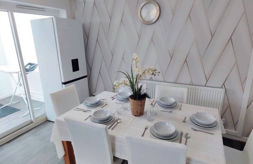 Little Hay House | The Croft House Near Birmingham Airport and Nec