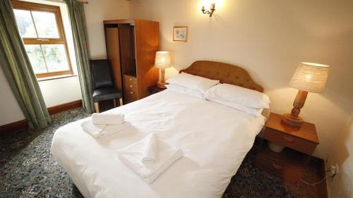 Llangennith House | The Cross