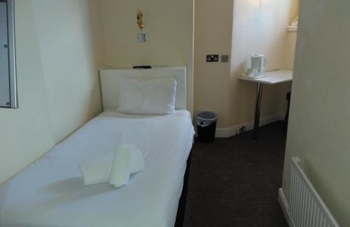 Stoke-on-Trent Hotel | The Crown Hotel