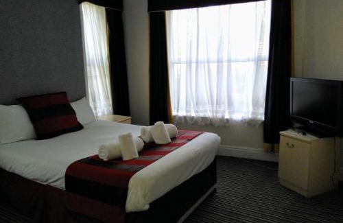 Stoke-on-Trent Hotel | The Crown Hotel