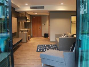 Buriram Hotel | The Crystal Hotel Buriram - formerly X2 Vibe Buriram