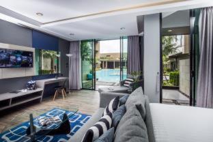 Buriram Hotel | The Crystal Hotel Buriram - formerly X2 Vibe Buriram