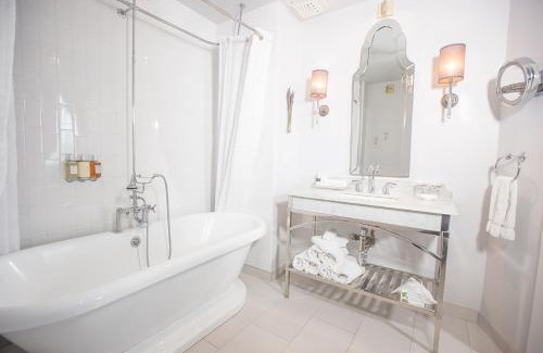 Downtown Culver City Hotel | The Culver Hotel