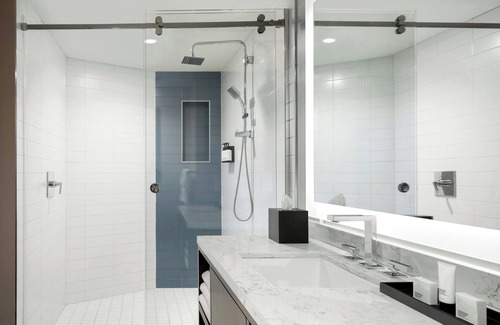 Rocky Point Hotel | The Current Hotel, Autograph Collection