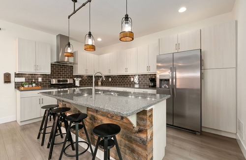 Old Town North House | The Cycle Haus - Rooftop Deck With Hot Tub & Views