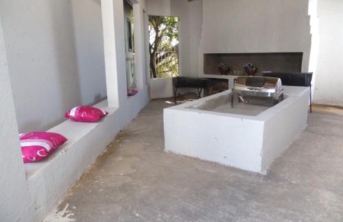 Sterkspruit Bed & Breakfast | The D's Guest House