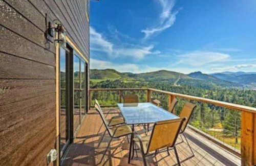 Deadwood House | THE DEADWOOD DREAM in South Dakota