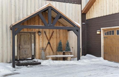 Deadwood House | THE DEADWOOD DREAM in South Dakota