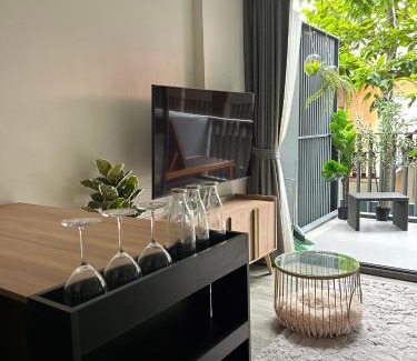 Patong Apartment | The Deck Patong - Bangla