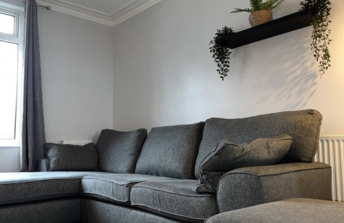 Buckley Apartment | The Deeside - North Wales Sleeps up to 7