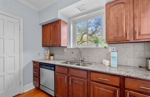 University City House | The Delmar Darling - Walk to Loop + Near Wash U