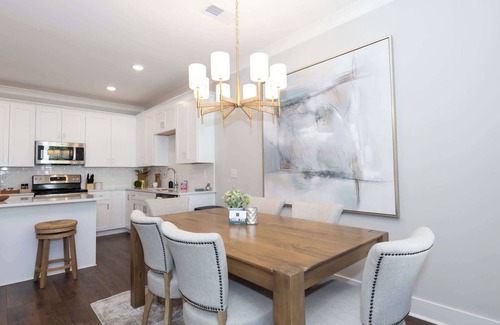 Oxford House | The Delta Reserve, Best Rate for SC GameDay!