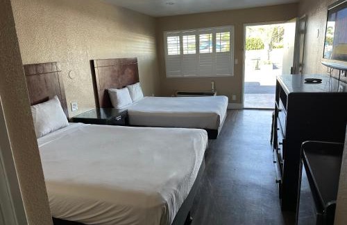 Southwest Anaheim Hotel | The Dixie Orange County