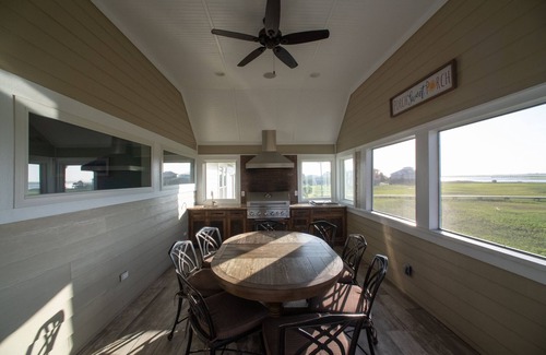 Saint Helena Island House | The Dockside Oasis: Newly Renovated 5 Bedroom Home, Scenic Marsh Views Sleeps 15