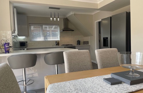 Liverpool House | The Dooley, 3-beds, Sleeps 6, Pet Friendly