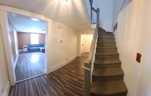 Tazewell House | The Dragon's Den 5 bedroom house 1 mile to Main St