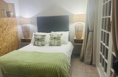 Paarl Apartment | The Dragonfly