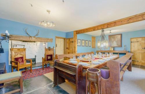 Corwen House | The Druids