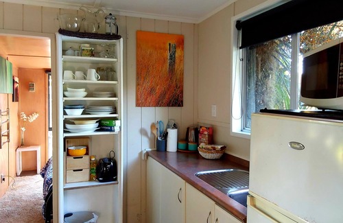 Whakamarama Cabin | The Ducks Nest Cabin . Beachside unique farm stay. Privacy. White sandy beach.